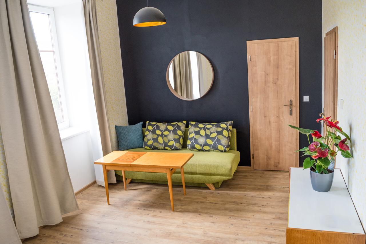 U Cmelaku Hotel Červená Voda Bagian luar foto